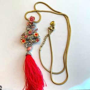 Used Betsey Johnson Dragon long pendant necklace